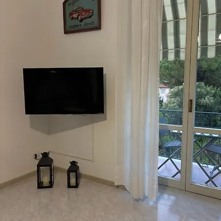 Apartment Sweet *