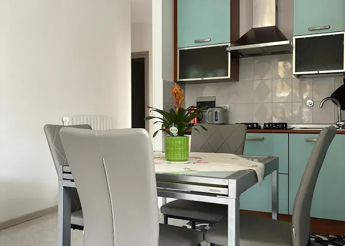 Apartment Sweet *