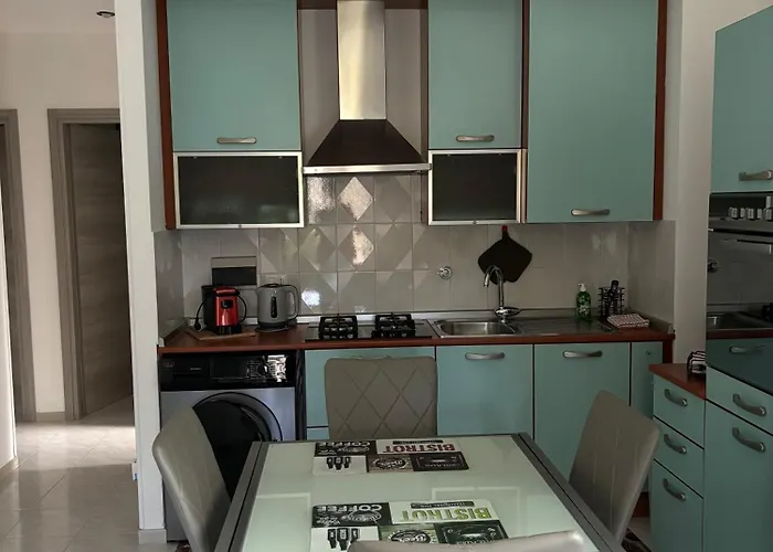 Sweet Apartment *